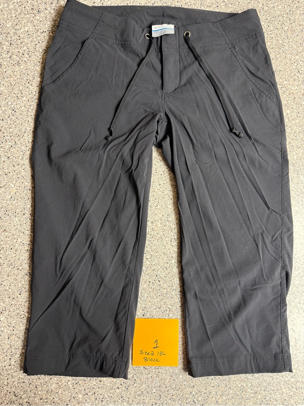 Columbia Women's Black Drawstring capris